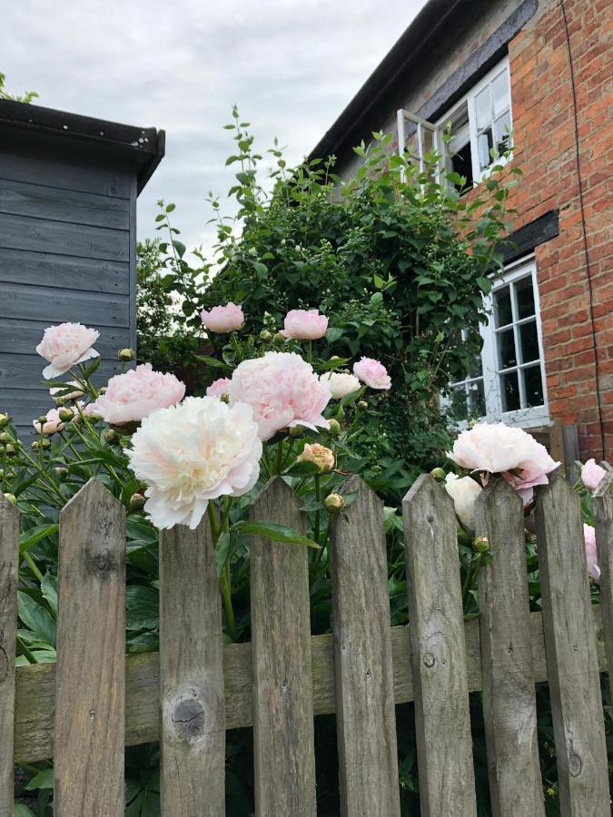 The Cottage Sulgrave Екстериор снимка